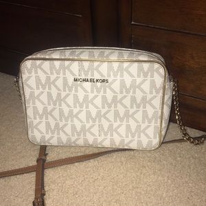 Michael Kors crossbody purse